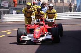 Михаэль Шумахер был признан виновным в нечестной игре в квалификации Гран При Монако-2006 © LAT