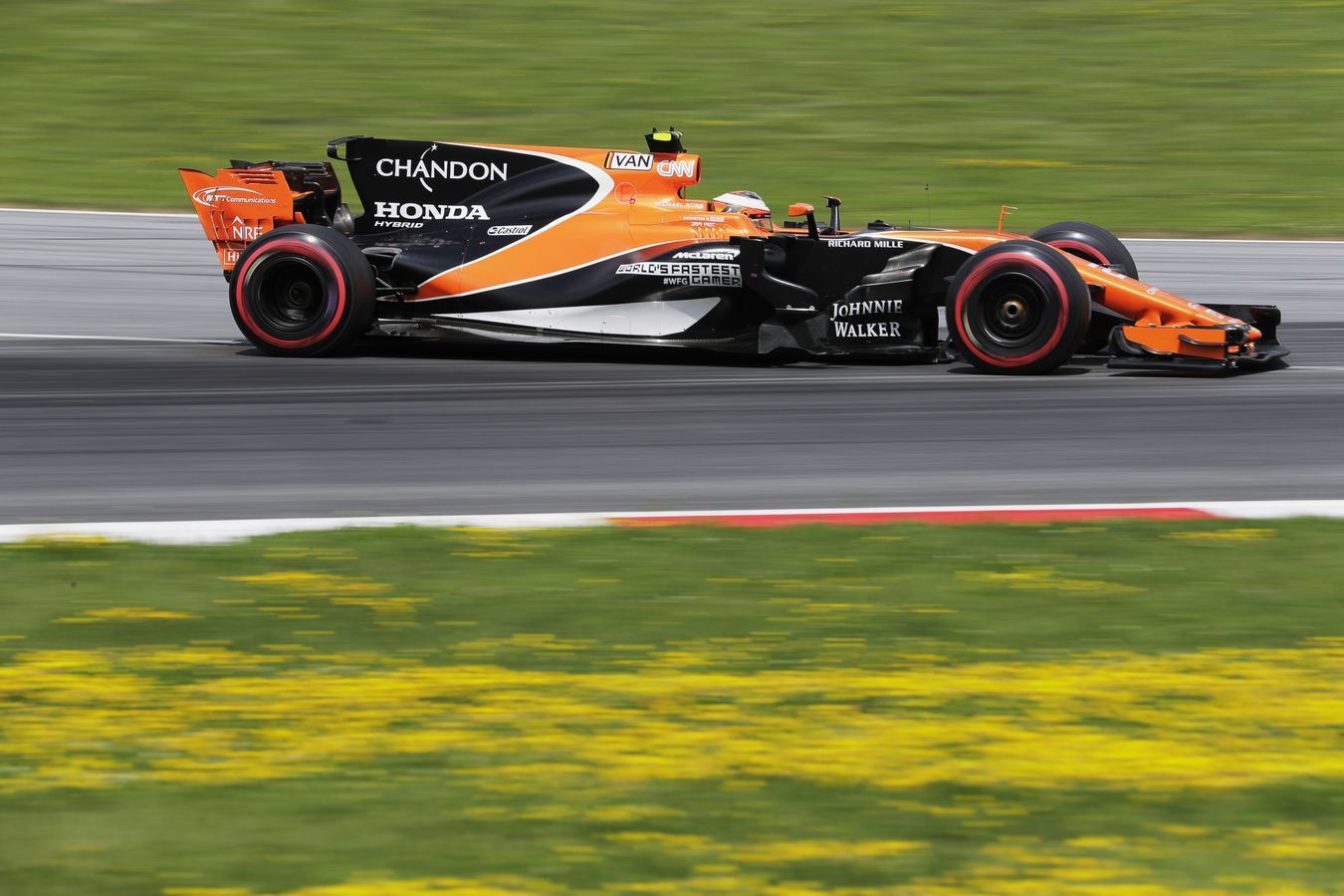McLaren © mclaren.com