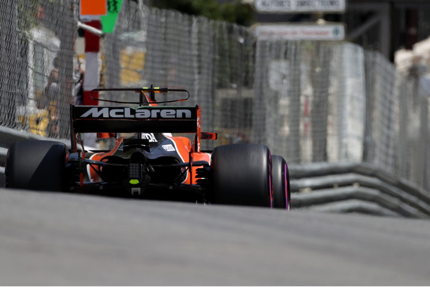 McLaren T-wing © formula1.files.wordpress.com