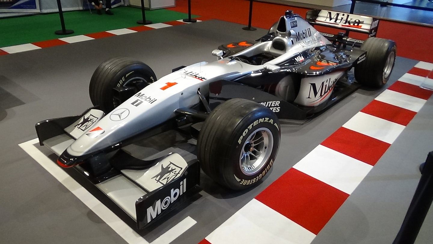 McLaren MP4-13 © youtube.com