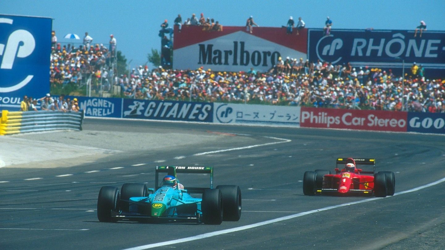 Иван Капелли лидирует на Гран При Франции-1990 © Formula 1