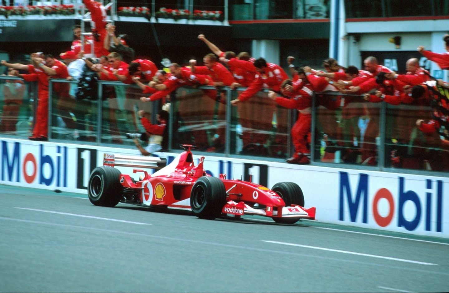 Михаэль Шумахер восемь раз побеждал в Маньи-Куре © Formula 1