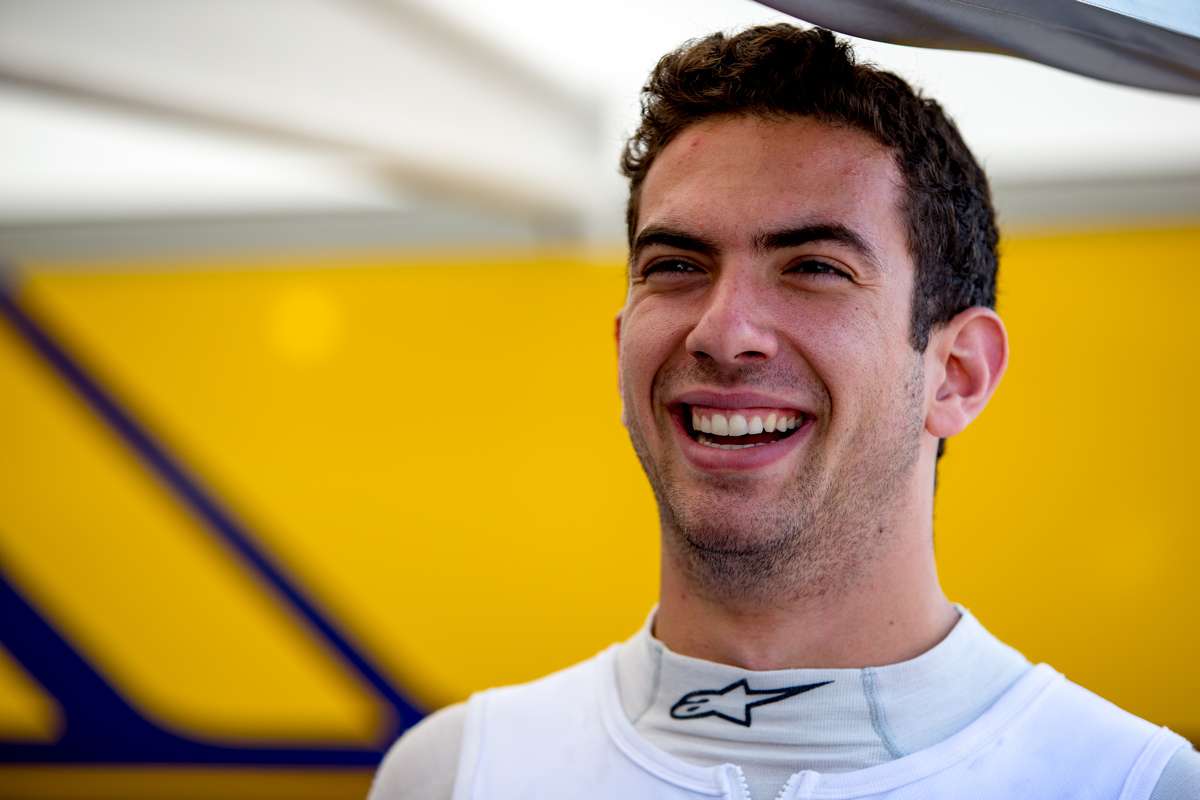 Латифи проведёт показательные заезды на болиде «Рено» в Спа