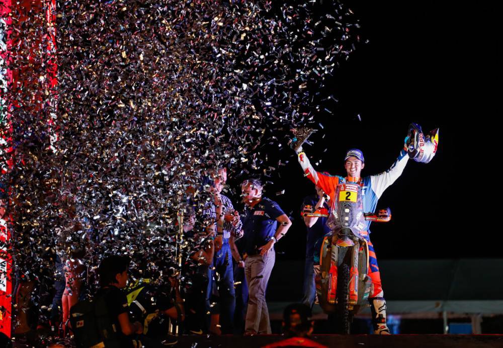 Маттиас Валкнер принес KTM 17-ю победу подряд на 