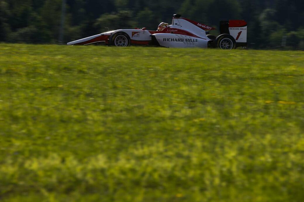 GP3: Шарль Леклер стал быстрейшим на тренировке в Австрии
