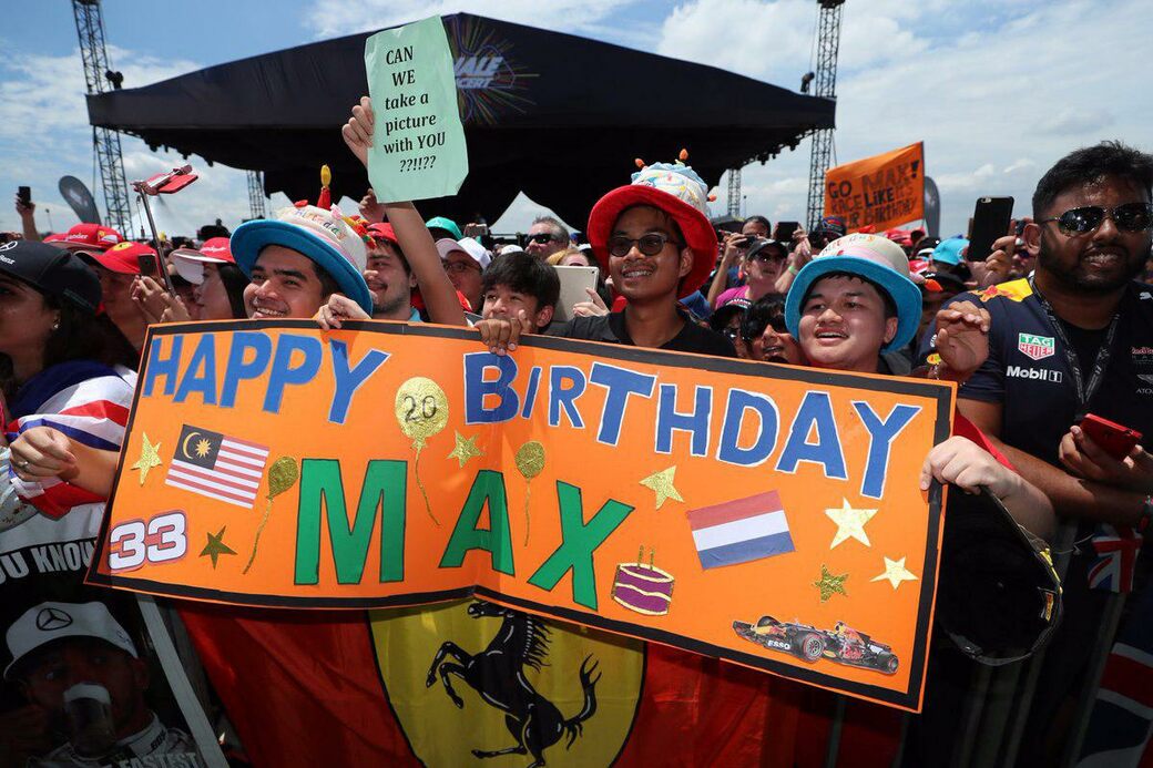 «На трассе гигантская ящерица, и я не шучу». Сегодня 20-й день рождения празднует Макс Ферстаппен