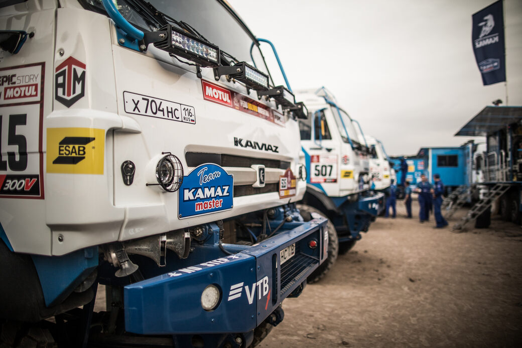 Два экипажа КАМАЗ-Мастер проведут Дакар-2019 с автоматической коробкой передач