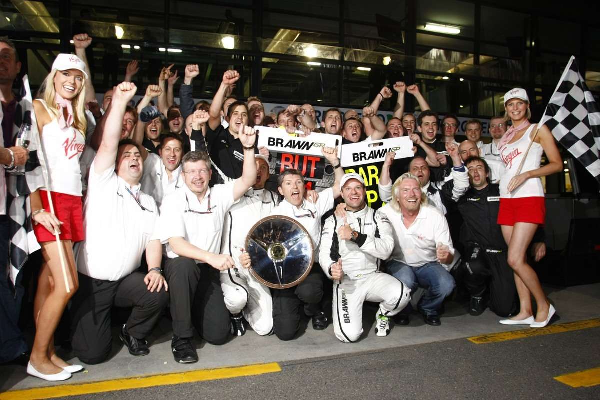 Brawn отмечает победу на Гран При Австралии-2009