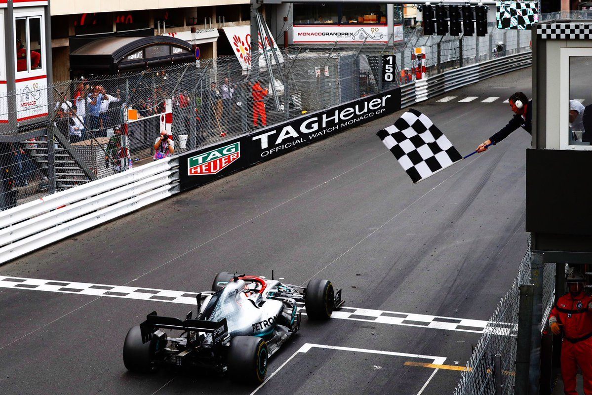 Победный финиш Льюиса Хэмилтона на Гран При Монако © Mercedes