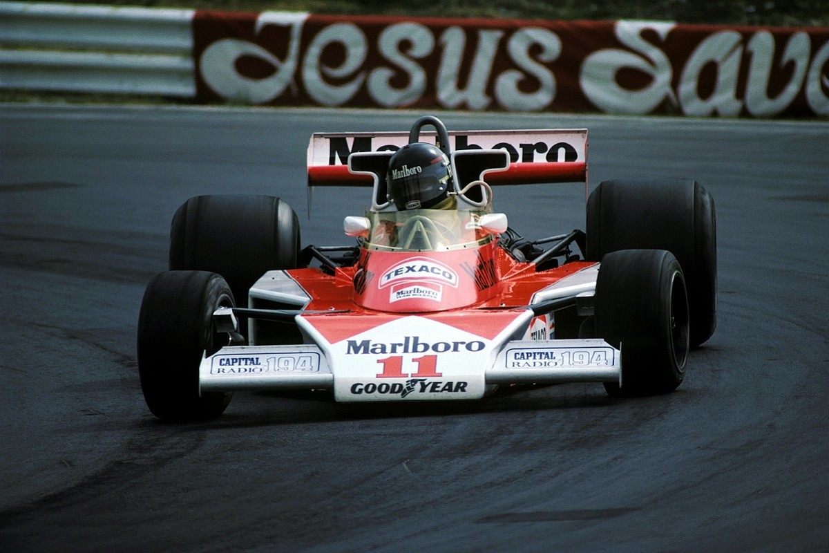 McLaren M23 © autosport.com