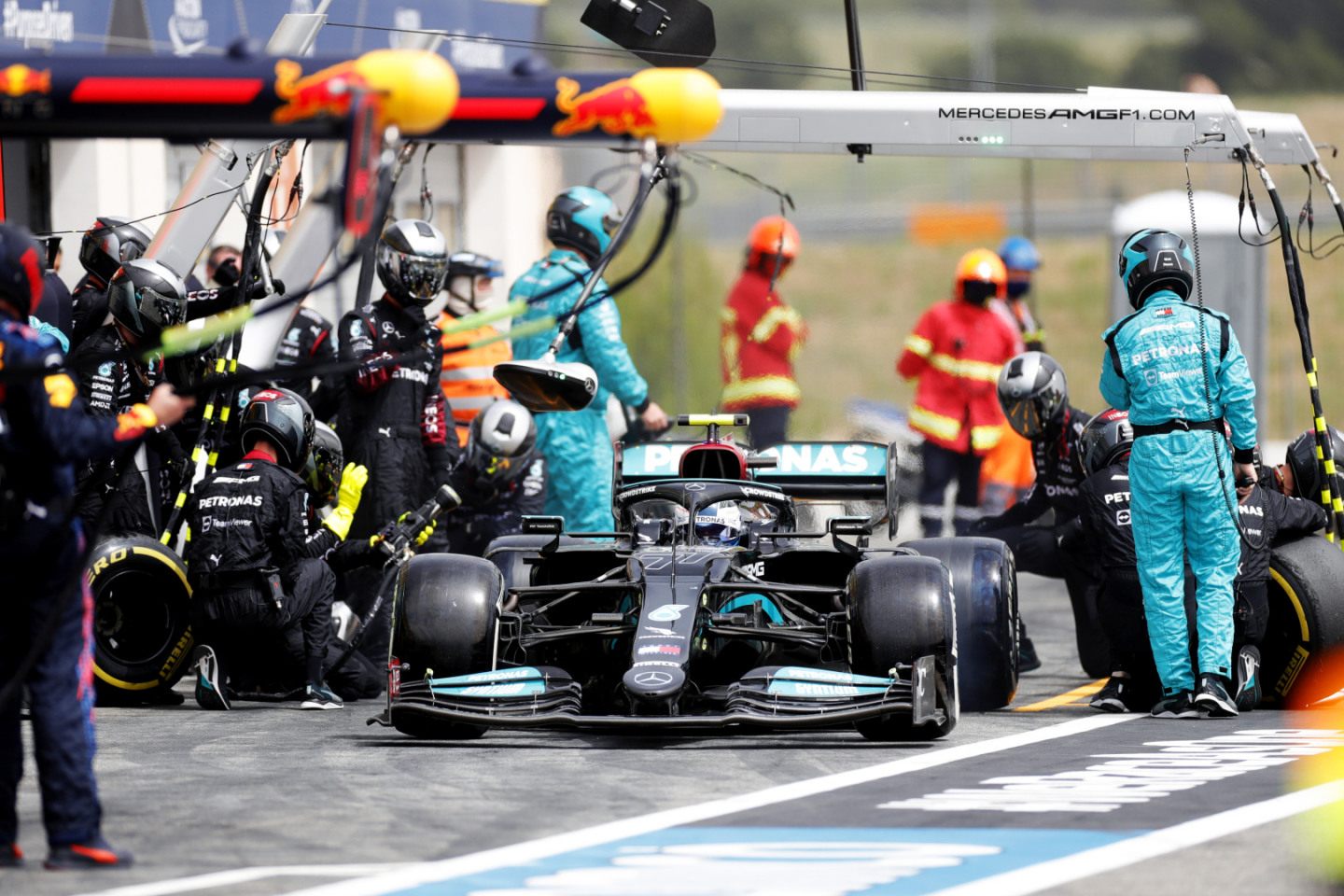 Пит-стоп Валттери Боттаса на Гран При Франции © Mercedes AMG F1 / LAT Images