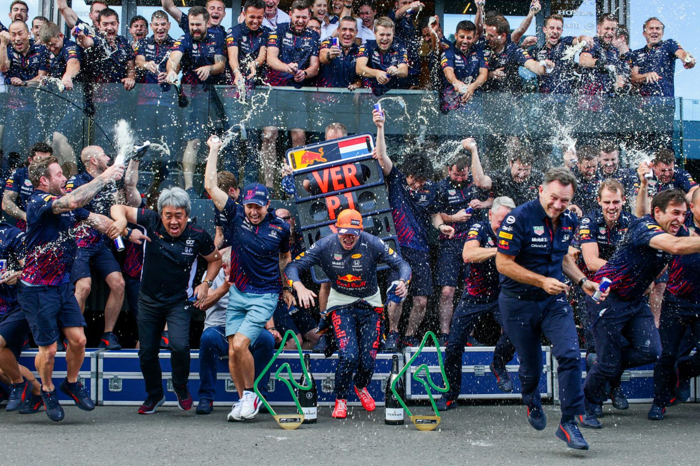 Празднование победы Red Bull Racing на Гран При Штирии © Red Bull Content Pool / Getty Images
