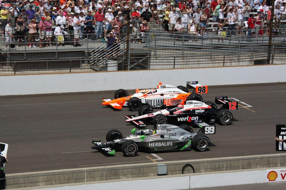 Дэн Уэлдон (№98) на Инди-500-2011 © IndyCar