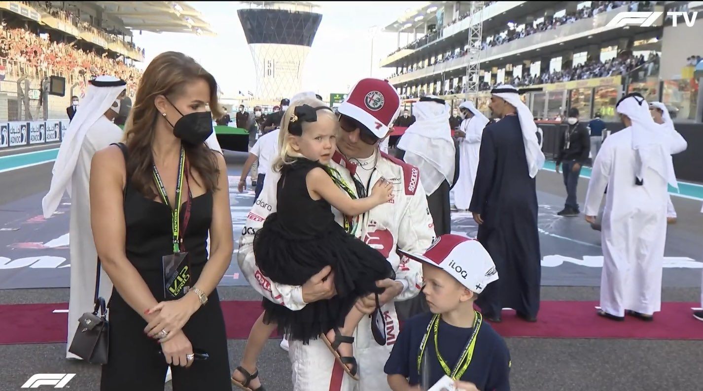 Кими Райкконен с семьей © F1 TV