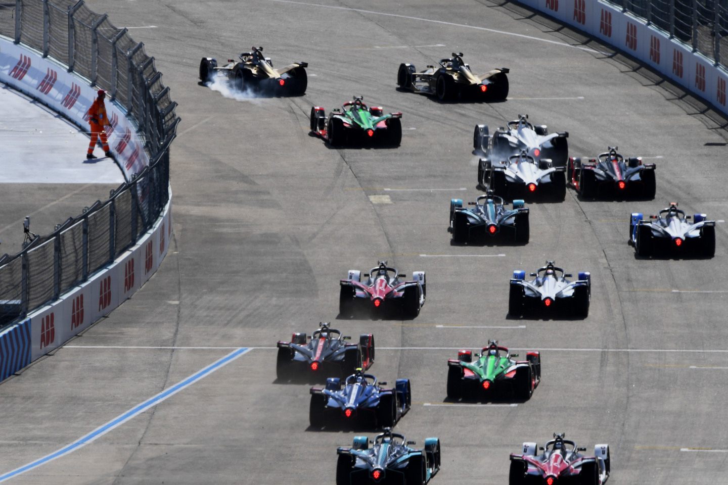 18 из 24-х пилотов Формулы E приехали с шансами на титул на финал сезона в Берлине © Formula E