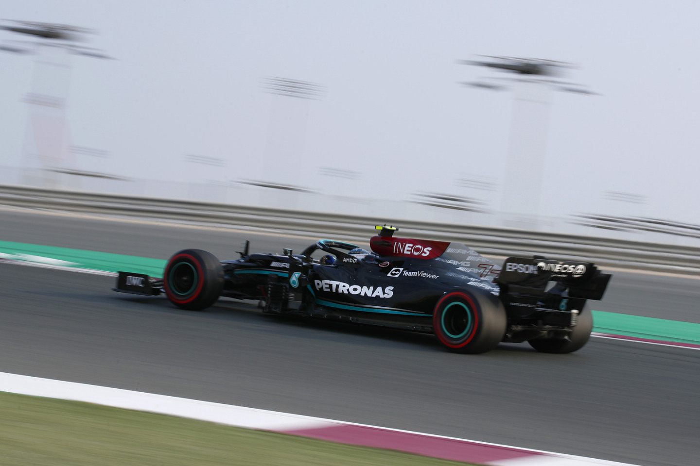 В сезоне-2021 шасси Mercedes лишилось главных преимуществ © Mercedes-AMG Petronas F1 Team