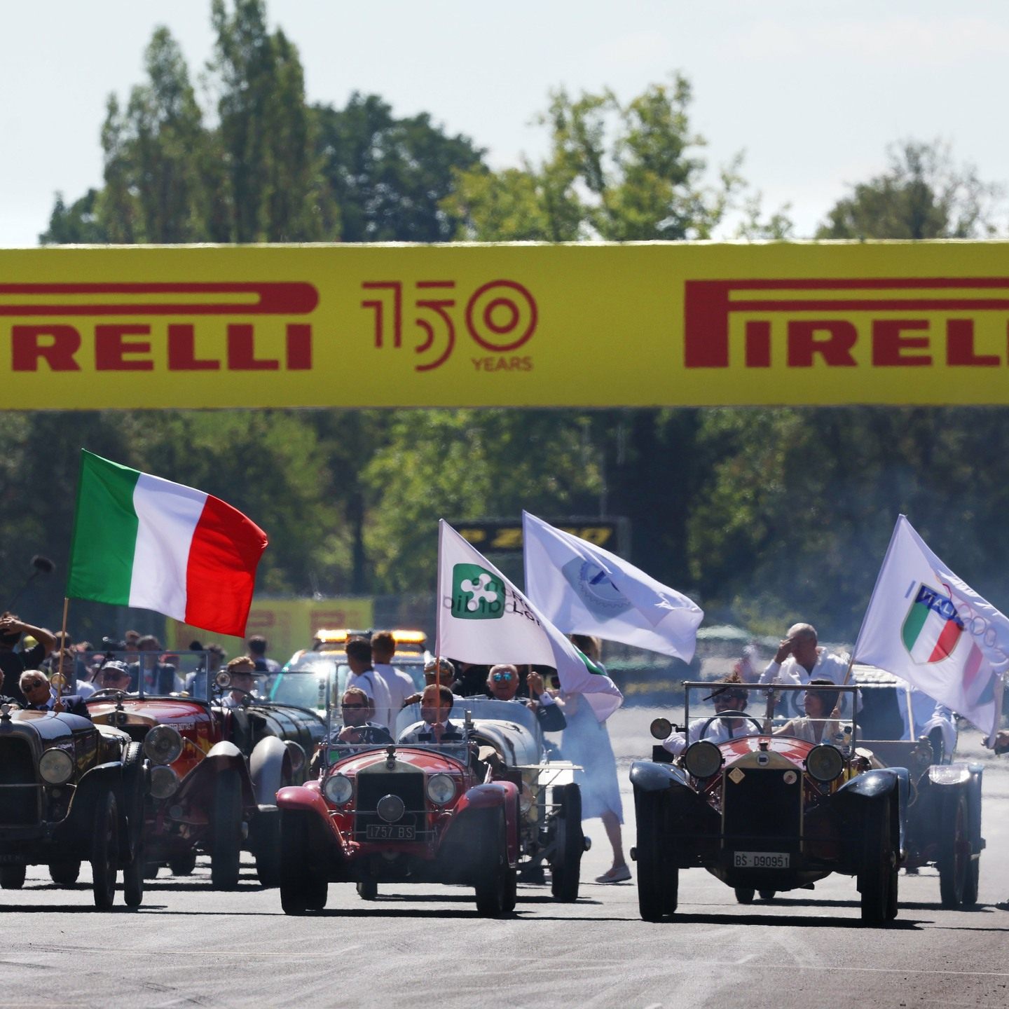 Парад пилотов на Гран При Италии © Haas
