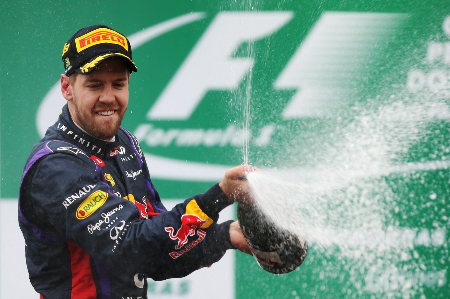 Гран При Бразилии-2013: Себастьян Феттель празднует 13 победу в сезоне и девятую подряд © Red Bull Content Pool