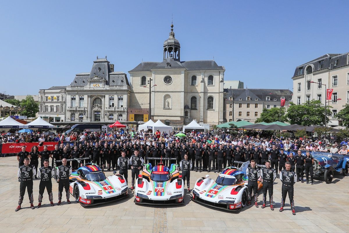 Команда Porsche Penske Motorsport на «24 часах Ле-Мана» сезона-2023 © FIA WEC