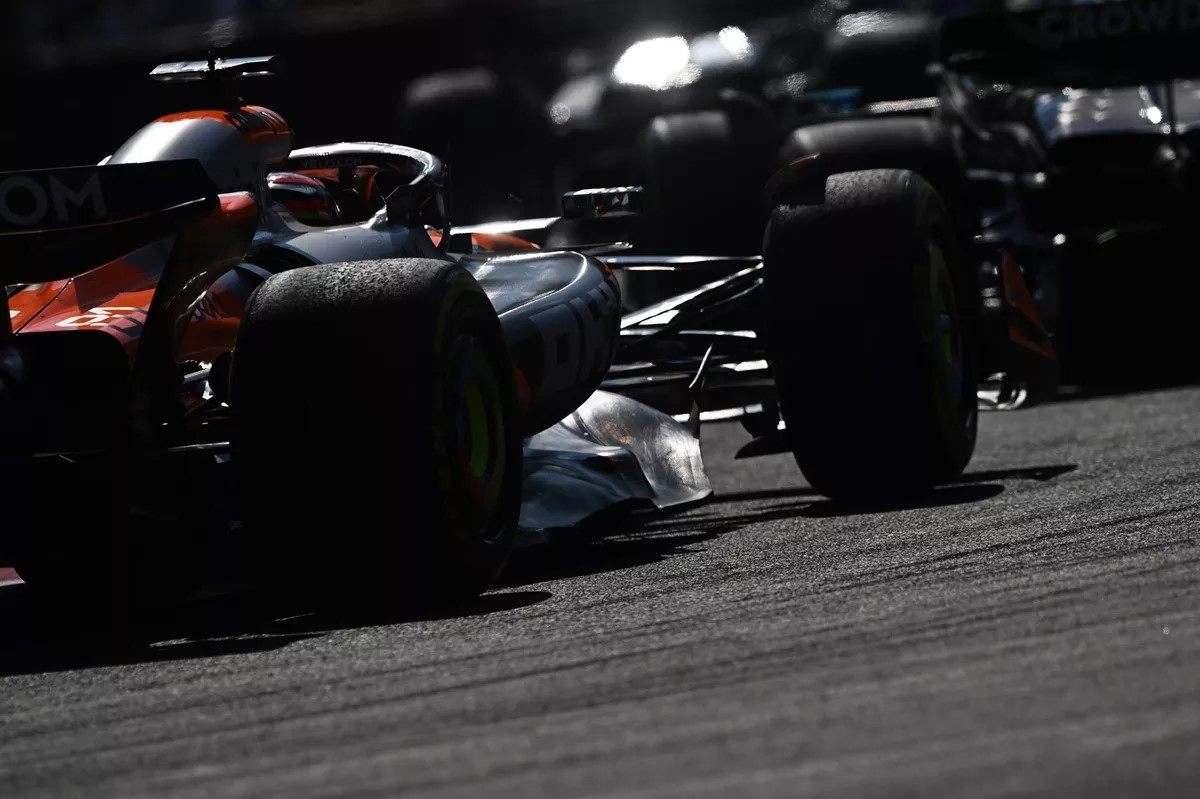 За четыре этапа до конца сезона Оскар Пиастри уступает 1 балл Ландо Норрису © McLaren