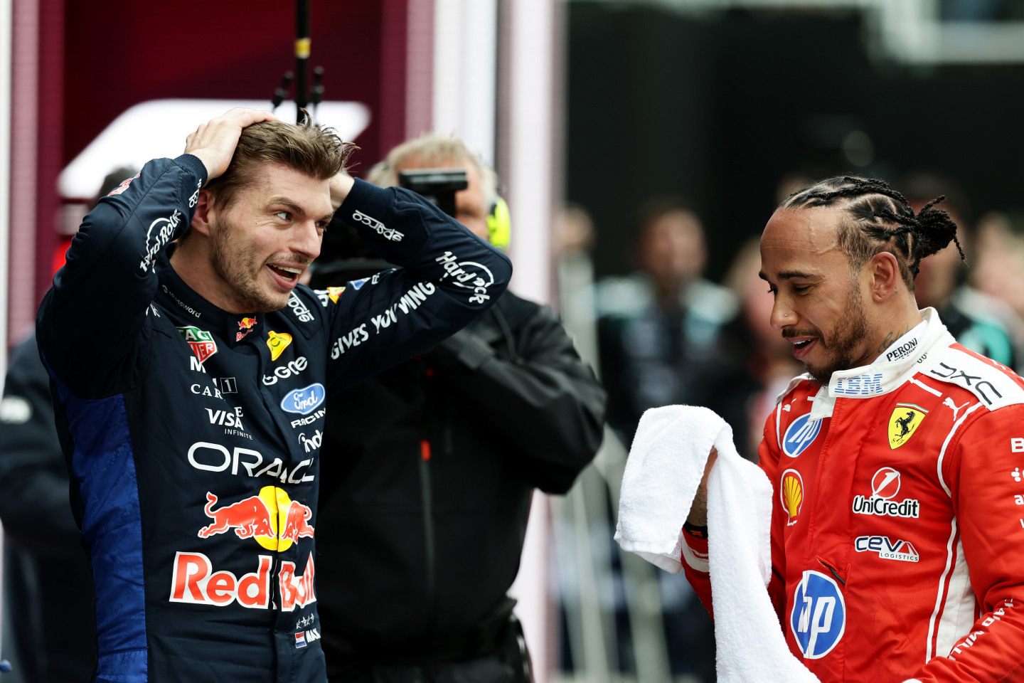 Макс Ферстаппен и Льюис Хэмилтон после финиша гонки в Канаде © Red Bull Content Pool