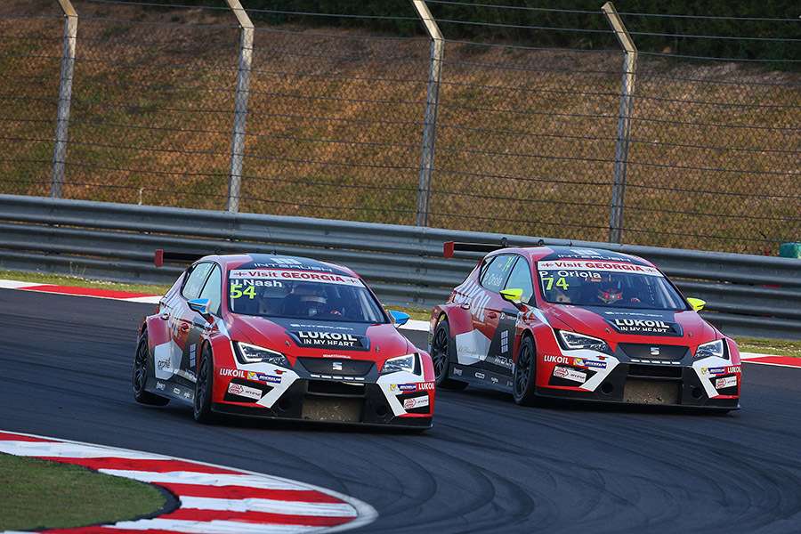 Autosport com. Lukoil Racing Team Seat. Pepe Лукойл.