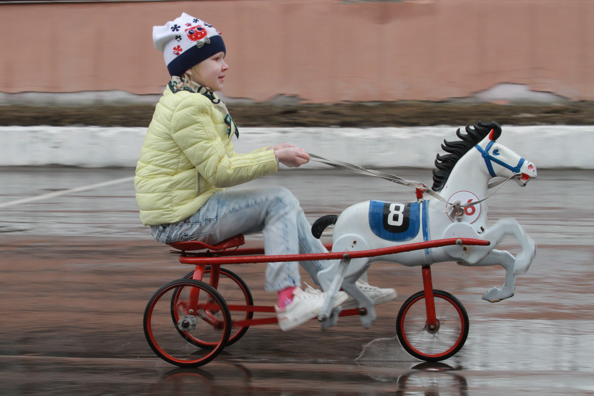 Победитель зачёта "средний" Мария Переведенцева выступала на педальном коне! Фото: Анна Левина