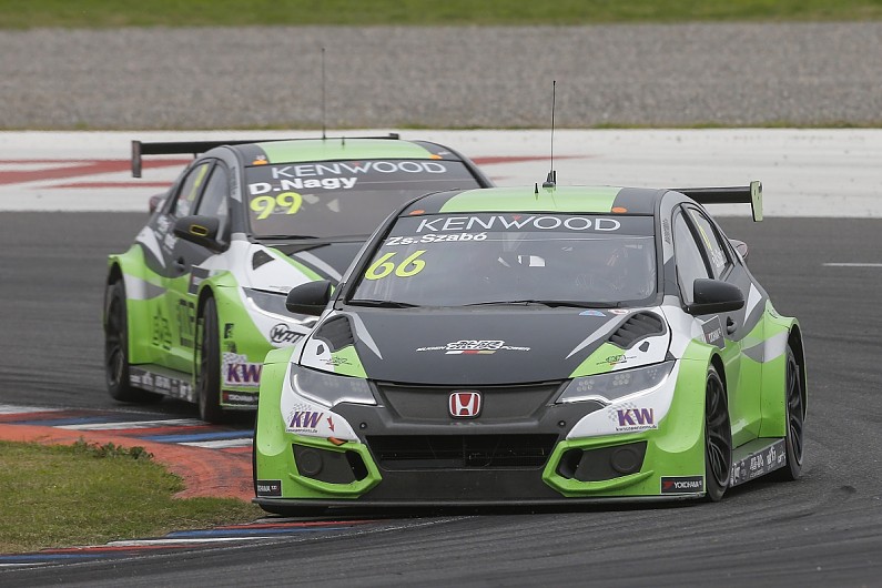 Autosport com. Zengo Motorsport Honda Civic. Zengo Motorsport. WTCC Action.