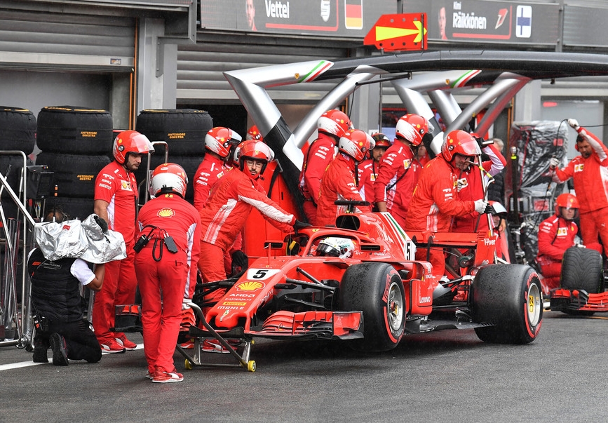 Autosport com. Радиопереговоры формула 1. Радиопереговоры ф1. Радиопереговоры Кими Райкконена про пит стоп. Радиопереговоры формулы 1 текст.