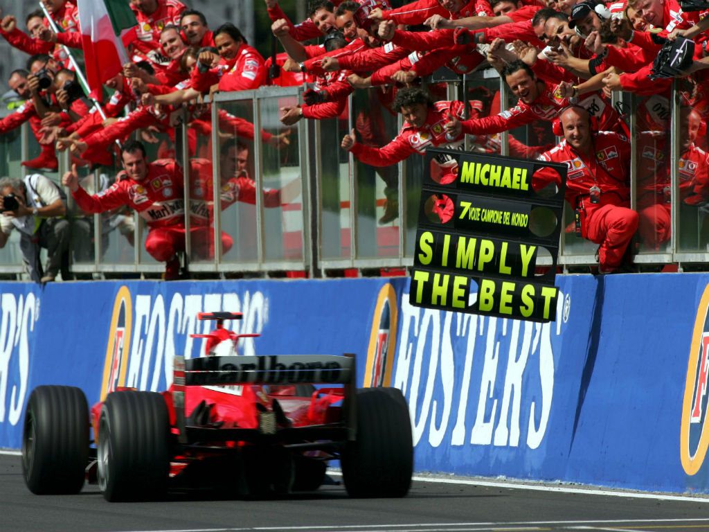 Седьмая победа Михаэля Шумахера в чемпионате, одержанная в Спа-2004 © Ferrari