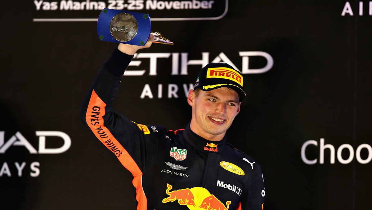 Режим авто спорт. Макс Ферстаппен 33.