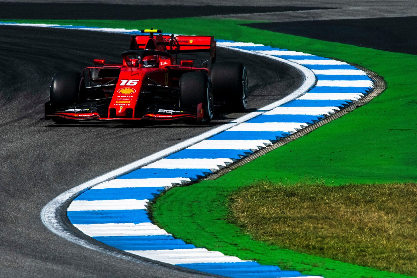 Ferrari © ferrari-view.thron.com