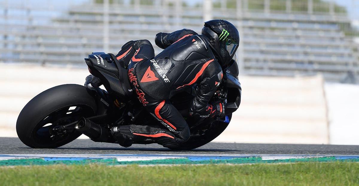 Lewis Hamilton Yamaha r1