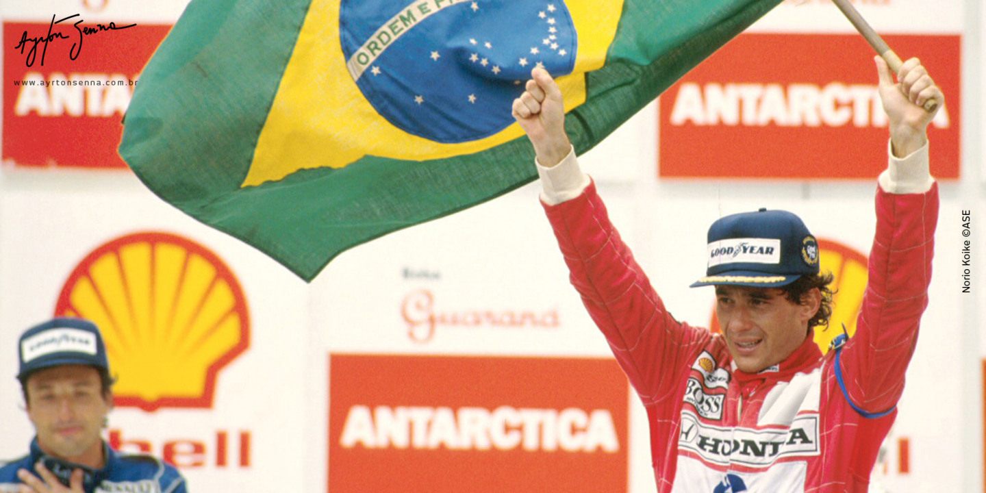 Айртон Сенна на подиуме Гран При Бразилии-1991 © Norio Koike / ASE