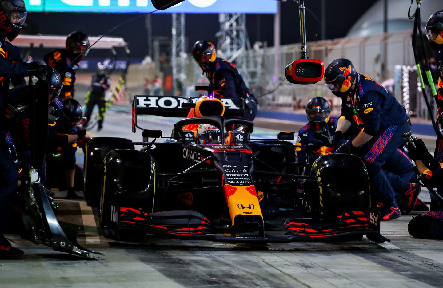 Пит-стоп Макса Ферстаппена © Red Bull Content Pool / Getty Images