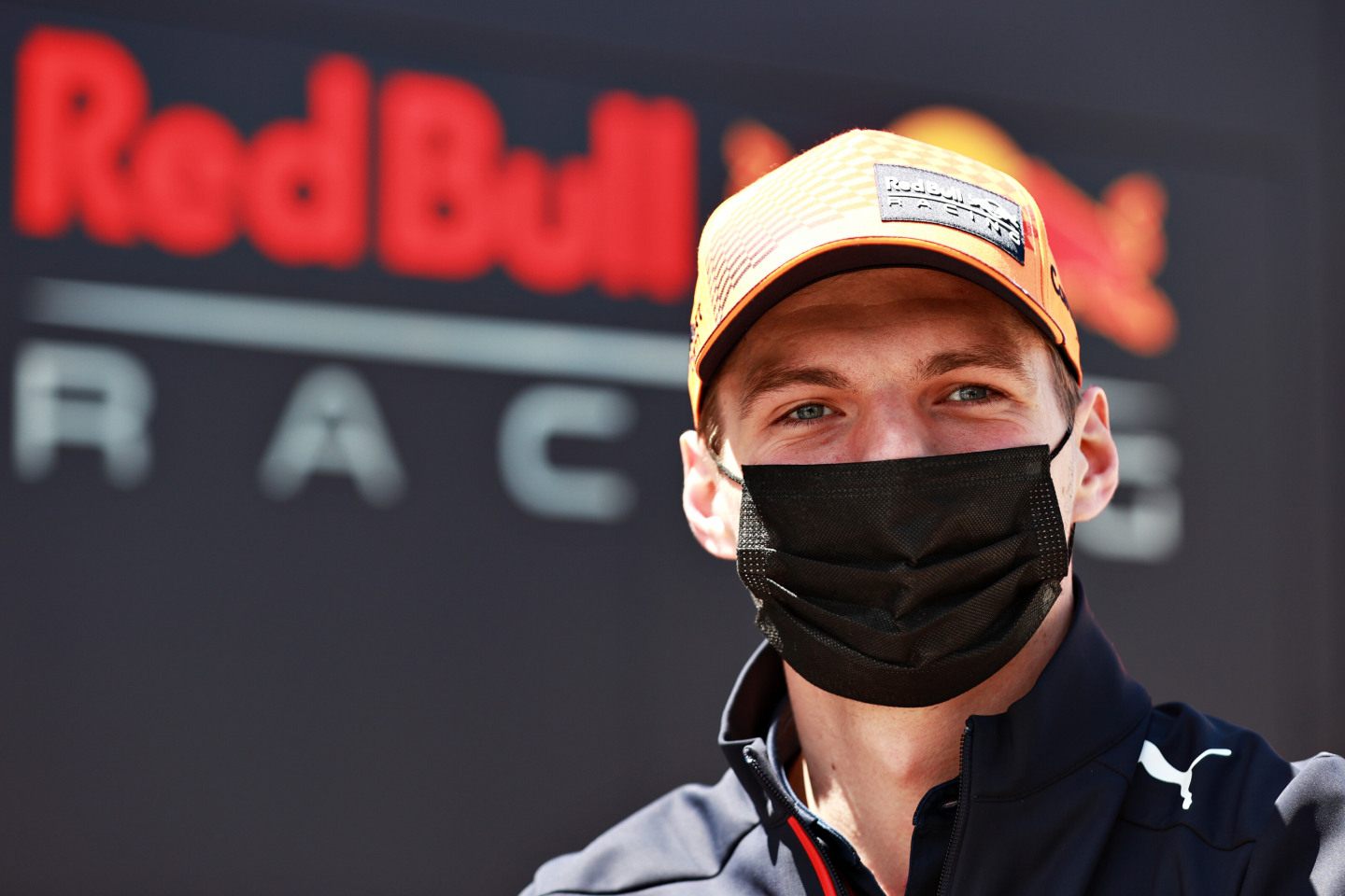 Макс Ферстаппен никогда в Формуле 1 не выигрывал две гонки подряд © Red Bull Content Pool / Getty Images