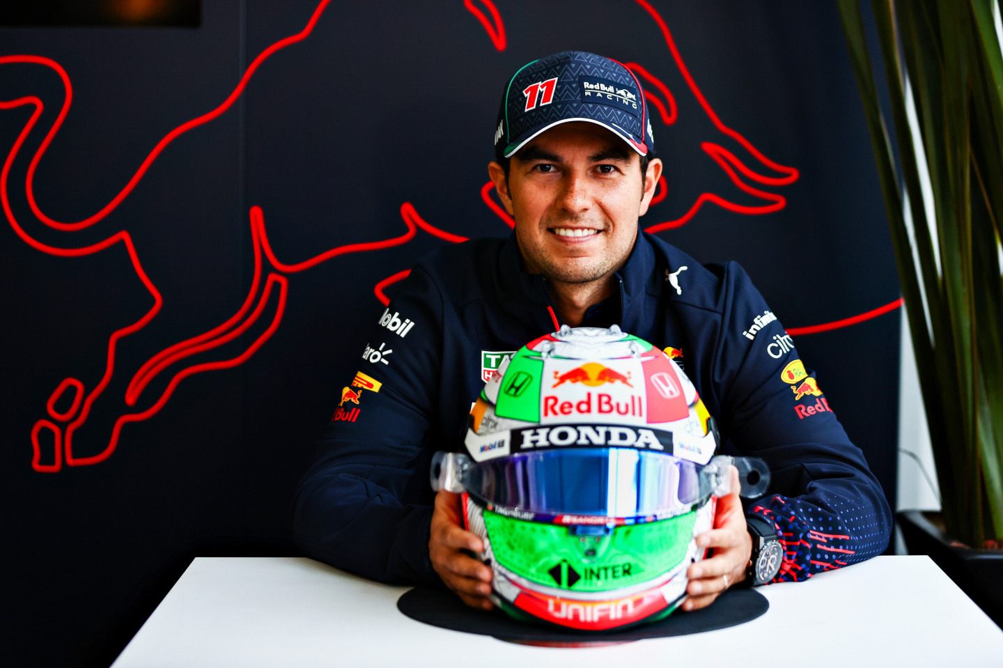 Шлем Серхио Переса на Гран При Мексики © Red Bull Content Pool / Getty Images