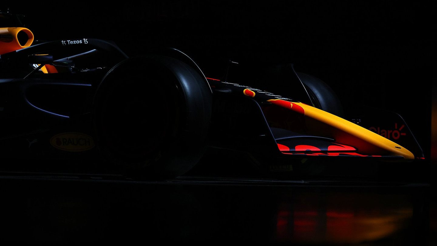 Red Bull Racing показала новую машину RB18 | Autosport.com.ru