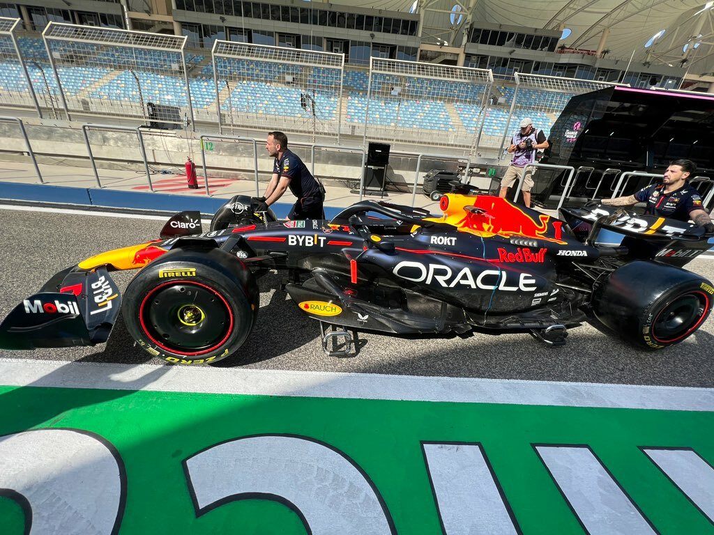 Red Bull наконец-то показала новую машину RB19. Фото | Autosport.com.ru