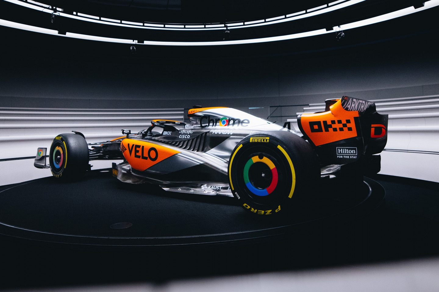 MCLAREN mcl36