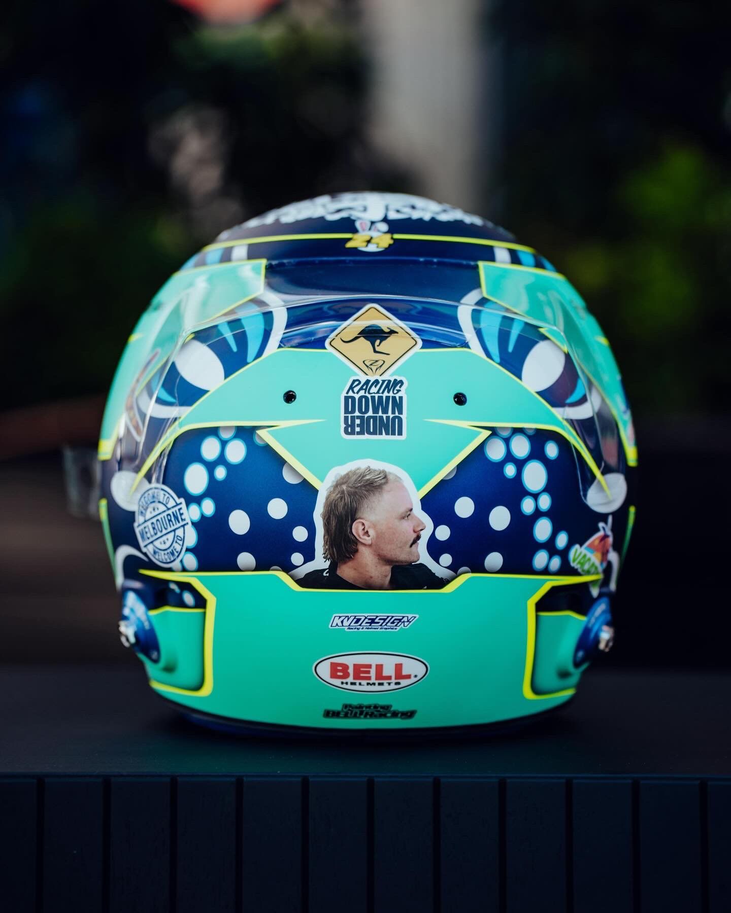 Шлем Чжоу Гуаньюя для Гран При Австралии © Соцсети