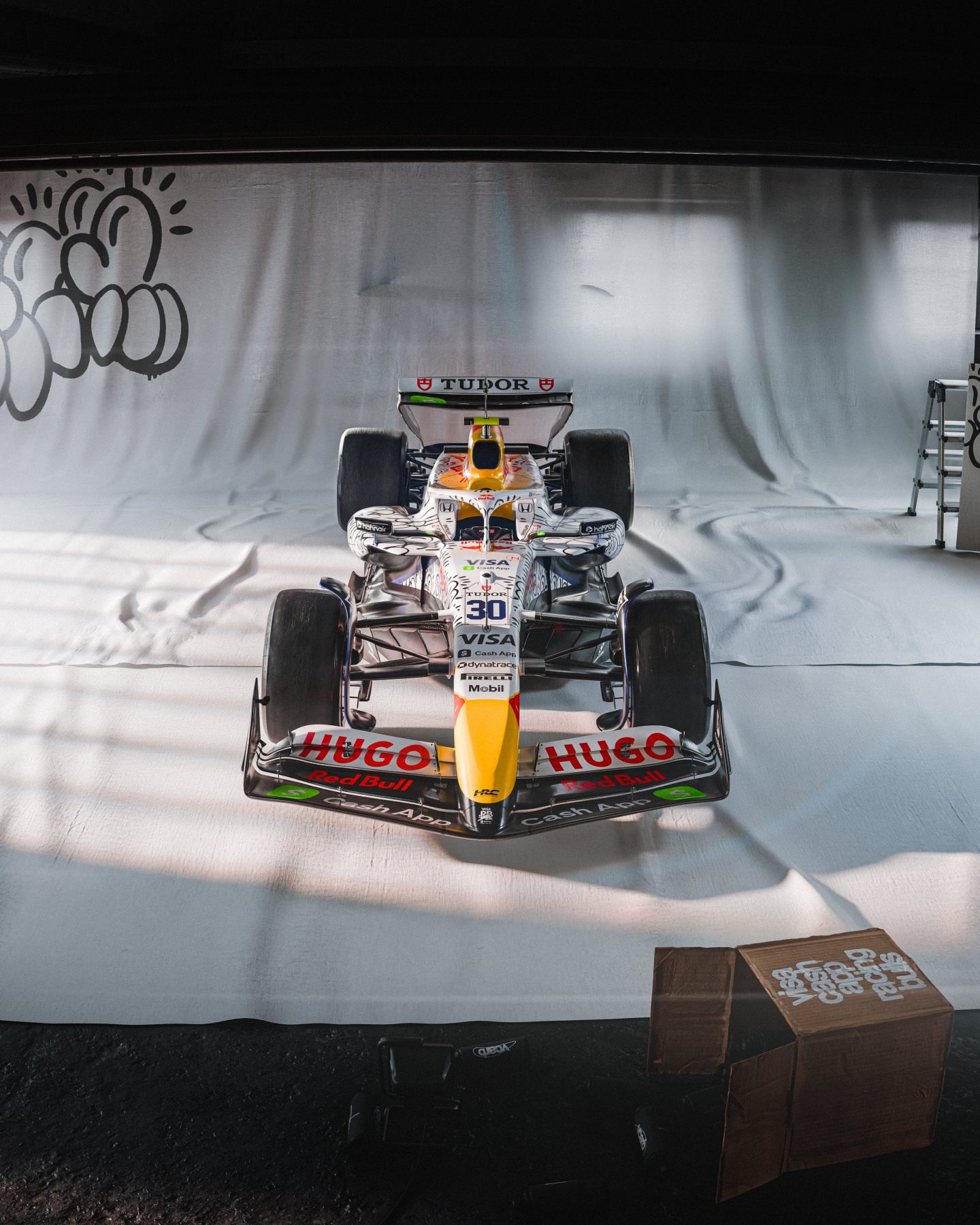 Болид Visa Cash App Racing Bulls для Гран При Великобритании © Соцсети