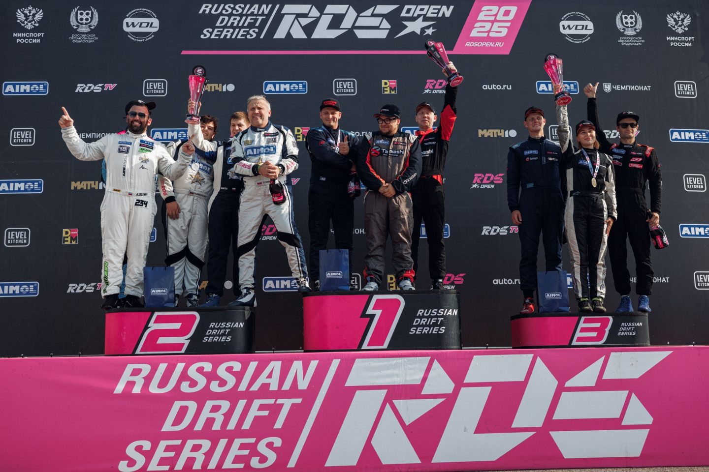 Призёры командного зачёта © RDS Open