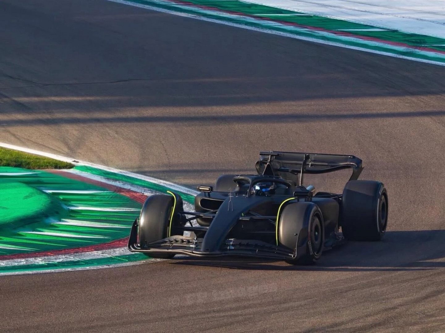 Серхио Перес за рулем Ferrari SF-23 © Соцсети