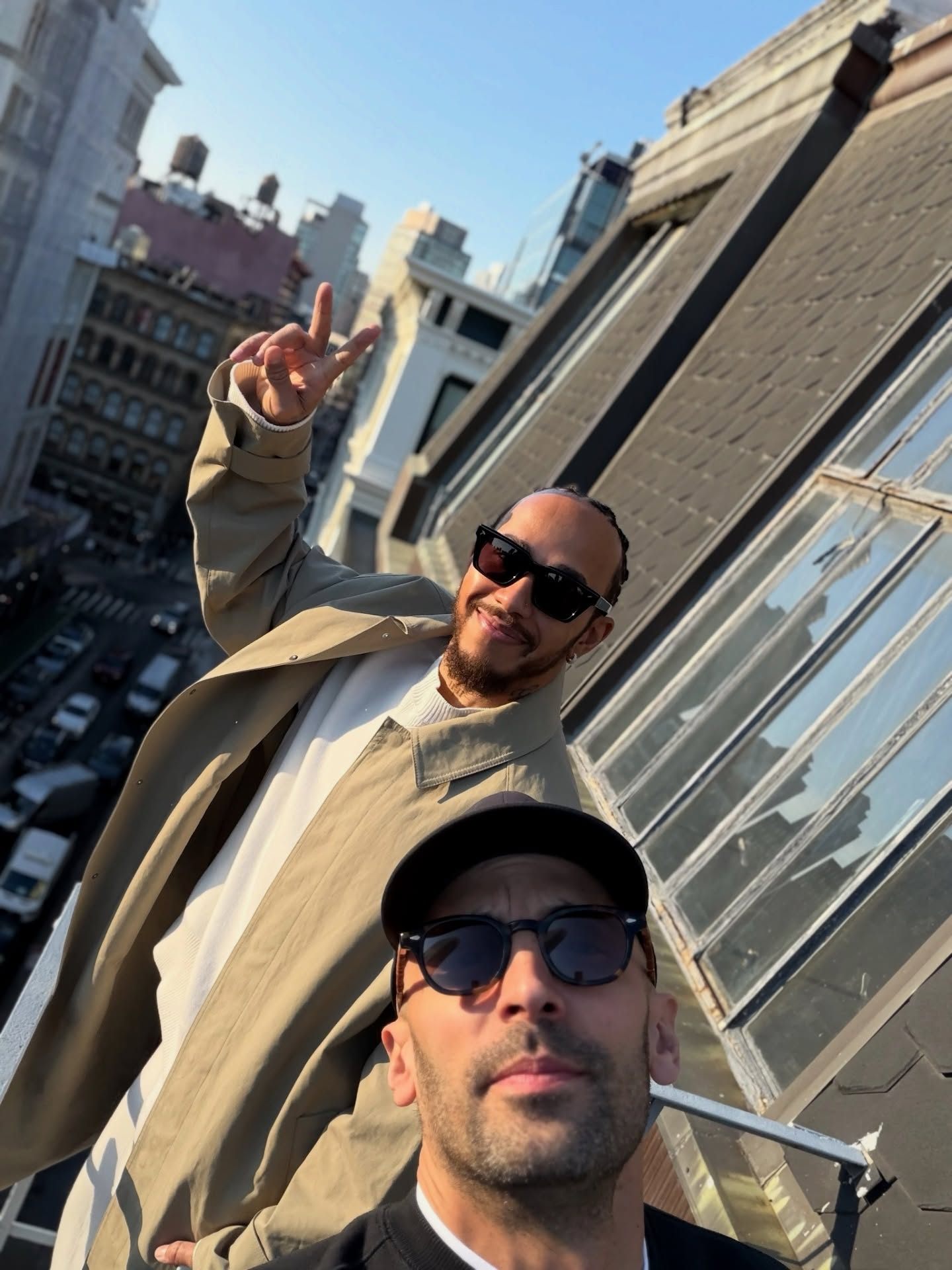 Льюис Хэмилтон купил пентхаус в Нью-Йорке в 2019 году &copy; Соцсети