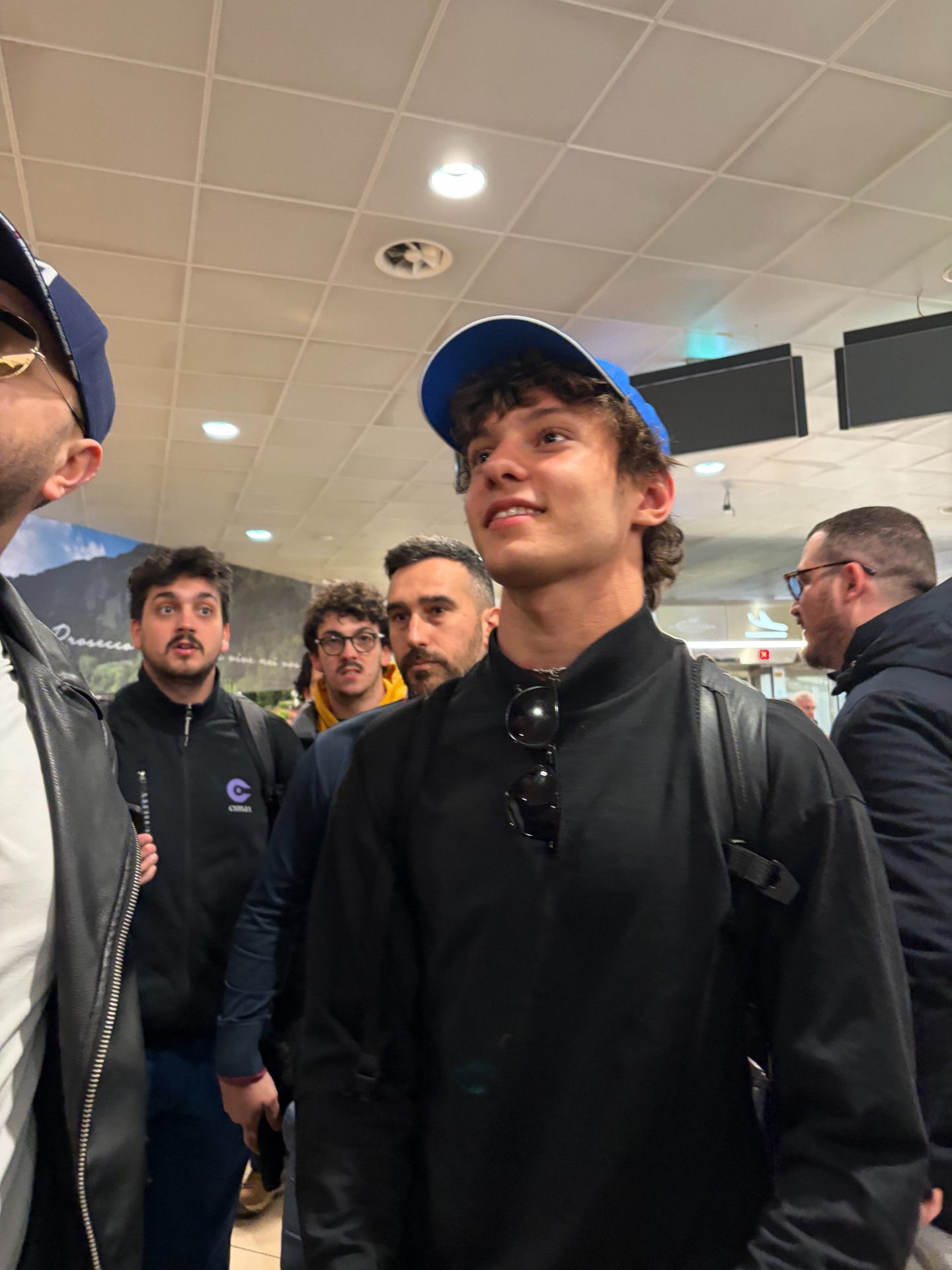 Андреа Кими Антонелли в аэропорту Болоньи &copy; Соцсети