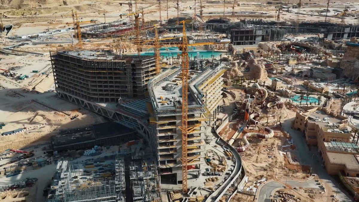 Строительство новой трассы в Киддии &copy; Соцсети