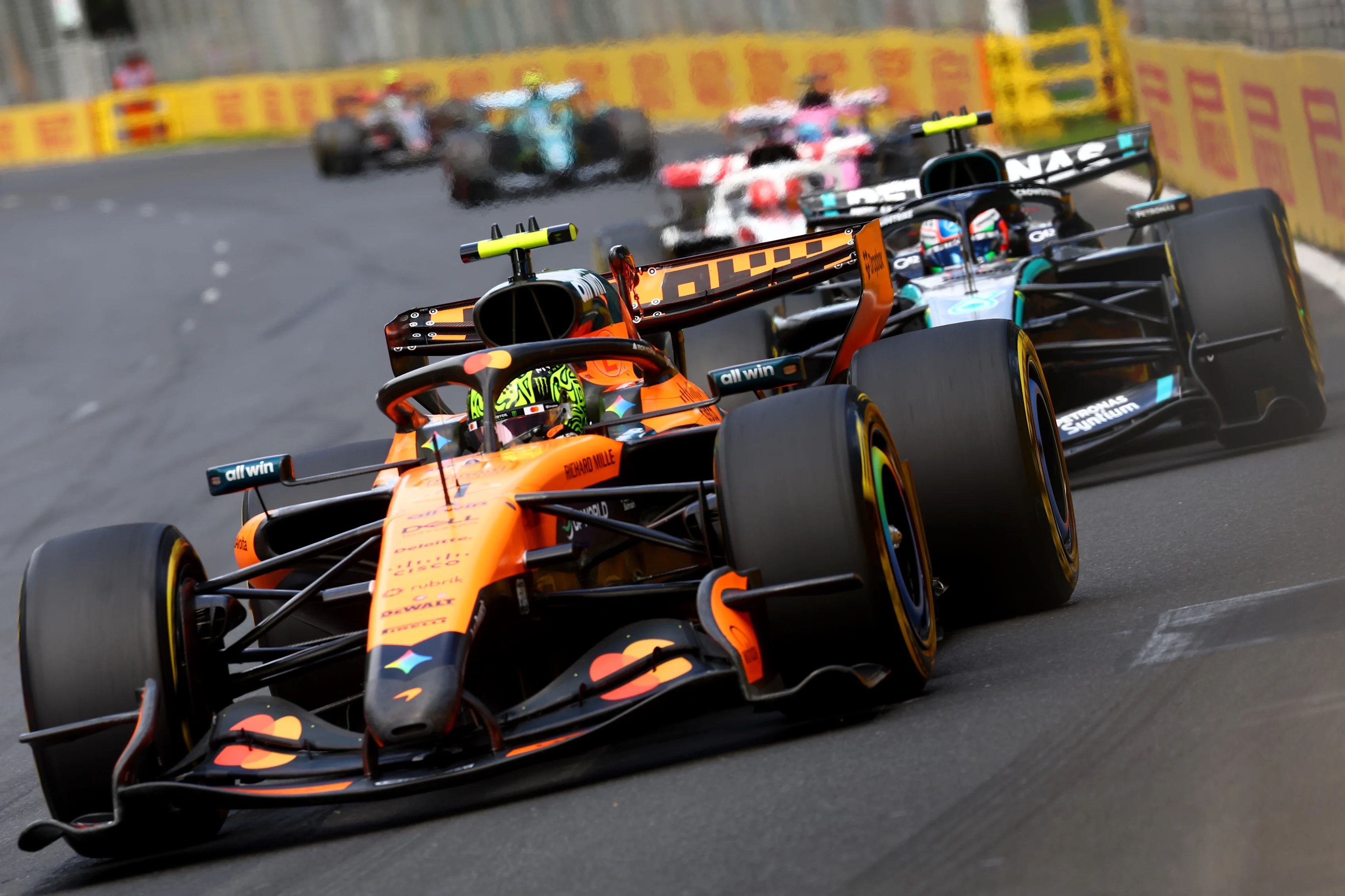 McLaren перестроила работу с Mercedes перед сезоном-2026