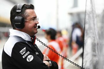 Гоночный директор McLaren Эрик Булье
