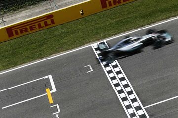 Льюис Хэмилтон, Mercedes F1 W07 Hybrid